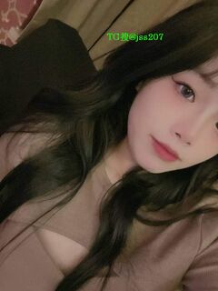 TWAV0225- 美女被炮友旅館內偷拍