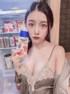 TWAV0625- 超騷大奶正妹 無套後入 奶子又白又嫩 超色的
