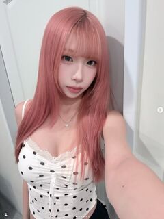 TWAV0718- 超骚粉髮妹子 對著鏡頭盡情擺弄身材 嘎嘎騷