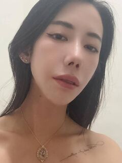 TWAV0953- 刺青健身妹 捷運廁所挖挖 吃的樣子也很迷人