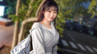 [無碼破解]SIRO-5719 喜歡年長男性的早熟女孩。在色情​​電影院被一群大叔包圍，感到興奮不已。一摸小穴就高潮，一扭腰肢就高潮，​​全身都是敏感帶，無論做什麼都會達到快感巔峰！【首次拍攝】網上應徵AV→AV實地拍攝 2629