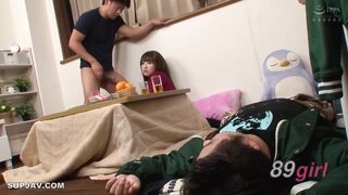 [無碼破解]SCOP-492 我在被爐下捉弄了我哥哥的妻子！她雖然我哥哥就在附近，但還是溼了，而且很興奮，所以我了她！！