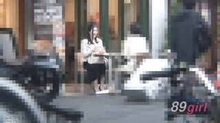 [無碼破解]AOZ-295z 影片顯示，一名已婚婦女從託兒所回家後遭到跟蹤，被強行帶回家中，並在哺乳期間被強。
