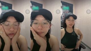 TWAV1137- SW知名人氣白虎主播玩具狂挖取悅斗內金主