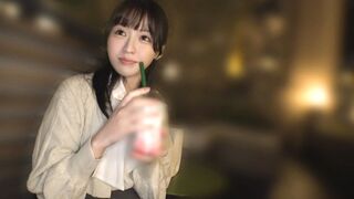 SIRO-5732 所有男人看到這位性感可愛女大學生的迷你裙都會硬起來！她對性很感興趣，但又不敢坦誠，感到很沮喪？！她對AV拍攝超級興奮，已經慾火焚身！她噴出的汁液讓房間裡的溼度都增加了！【初次拍攝】線上申請AV → AV體驗拍攝 2631