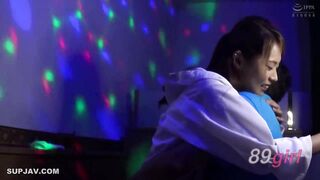 [無碼破解]MIST-238 在日本最大娛樂區一家歷史悠久的“胸部吧”裡，我最喜歡的女孩以女牛仔式姿勢和我進行了一次原始的性交，我射在了她的體內。——津野美穗