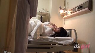 [無碼破解]AOZ-272z 網上釋出的一段影片顯示，一名醫生在給住院病人服用安眠使其入後，反覆與他們發生無保護性行為，直到他們出院。