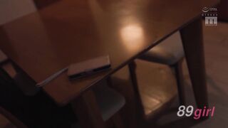 MIDA-822 身材豐滿、氣質高貴的秘書真由忍被迫與她憎恨的、黏人的老闆進行了一場迷幻引發的性愛，她身上沾滿了老闆的精液，老闆也在她體內射精。