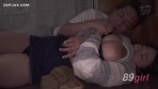 [無碼破解]NKKD-253 露營車NTR：妻子花菜春奈在露營車裡被一個擁有巨大陰莖的男人背叛。