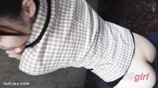 [無碼破解]SUN-039 喝精液的接待員：一個漂亮女孩想隨時隨地喝精液，並進行暴露癖式的表演。