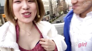 AKDL-235 即使在城市中心，她也會說“嘿，我們親親吧！” 一個黏人又愛撒嬌的女孩，以及一場約會性愛——二宮桃