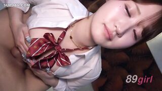 FC2PPV 4956648 19歲，開朗時尚的G罩杯美女。她那令人驚艷的身體被一根粗壯的成人陰莖狠狠抽插，讓她呻吟顫抖，高潮噴射。滾燙的精液深深地注入她的陰道。