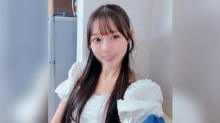 FC2PPV 4964469 名人堂 SSS 級白皙清純的 19 歲少女 Yui-chan。一位剛出獄、擁有巨根的五十多歲男子對她垂涎已久，並用他濃稠的精液將她緊致粉嫩的陰道灌滿……