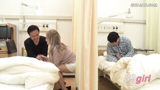 [無碼破解]HUNTB-344 她穿透明內褲是故意的嗎？我旁邊那位病人的內褲是透明的，我竟然勃起了！我忍不住覺得她是在勾引我，於是我盯著她看，她也注意到了我的勃起。