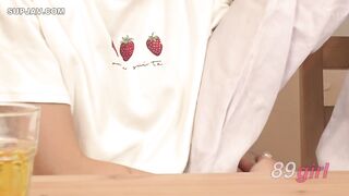 [無碼破解]HUNTB-383 “不，別拔出來！就待在裡面，再射一次！”他像螃蟹一樣緊緊地夾住她，讓她保持著女上位，然後不停地在她體內射精，沒有拔出來！他被妹妹出乎意料地變大的乳房刺激得興奮不已！