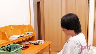 MKON-148 我是一個社交能力很差的人，卻成了我姐姐們懲罰遊戲的靶子，最後被迫參加了一場後宮性愛派對，裡面有很多精液！