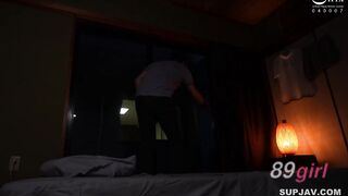 [無碼破解]FOCS-215 被隔壁那個不知饜足的嬌小女孩誘惑……我認識很久的女孩已經長成了一個性感尤物！她調皮搗蛋的小惡魔折磨著我，讓我失去理智，和她發生了無保護的性行為。三雲空