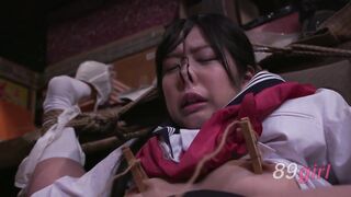 [無碼破解]GAJK-001 一名高中女生被綁在倉庫裡接受訓練。她原本是為了幫助自己最喜歡的咖啡店才來這裡打工的。然而，當她看到訓練用的器械時，平靜的生活就此改變……前野奈奈