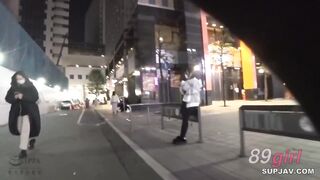 [無碼破解]AOZ-311z 一段影片顯示，一名美麗的女孩在橫濱的一輛車內遭到跟蹤、綁架和殘忍強。