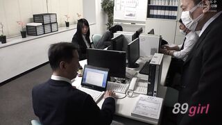[無碼破解]DANDY-717 再喝三杯他就徹底了！我本來想灌我那膽小的下屬，然後對他為所欲為，結果他卻變成了一個嗜血成性、淫蕩成性的性慾狂，最後反而是我得逞了。